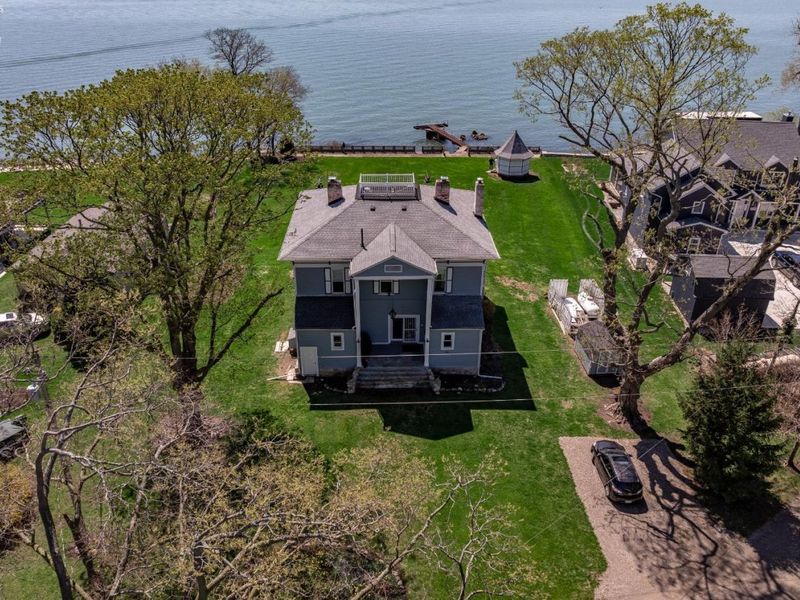 1860 S Shore Drive, Middle Bass Island, OH 43446 Photo 3