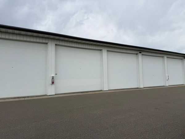 6415 County Road 19 , Corcoran, MN 55357