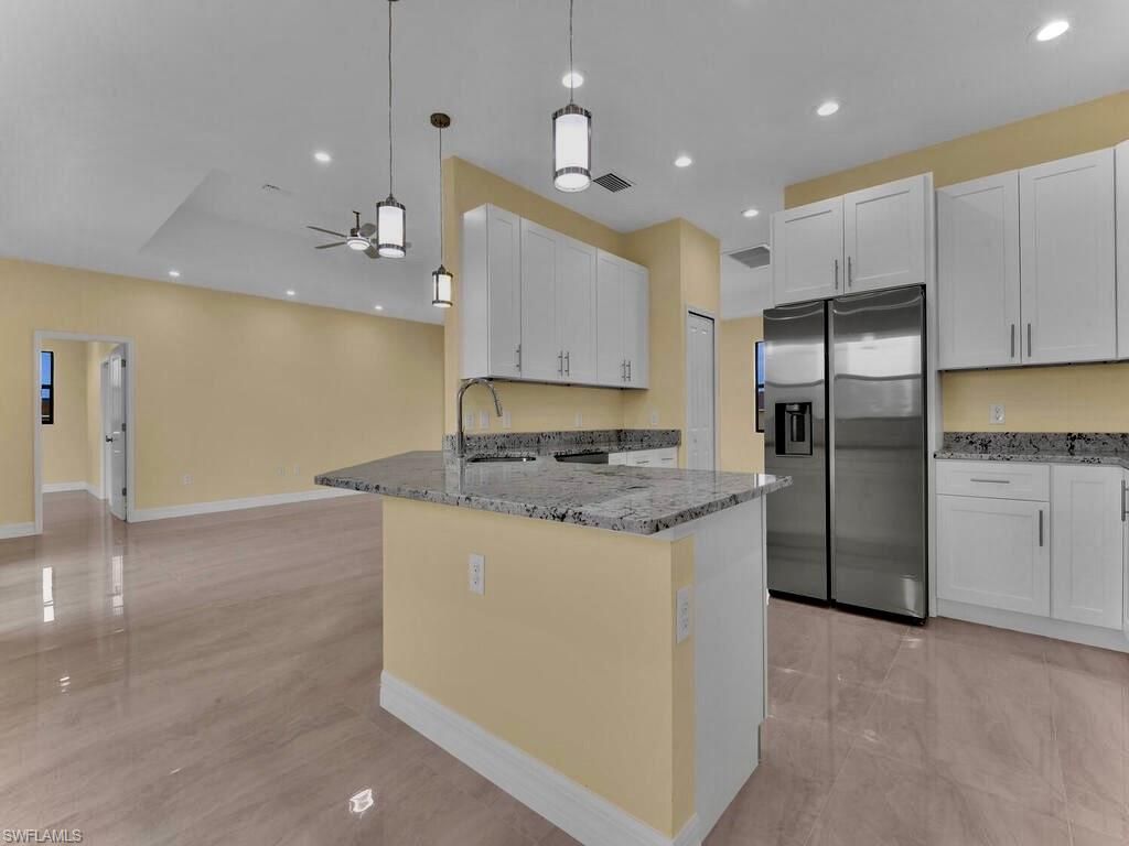 637 Cardinal St E, Lehigh Acres, FL 33974 Photo