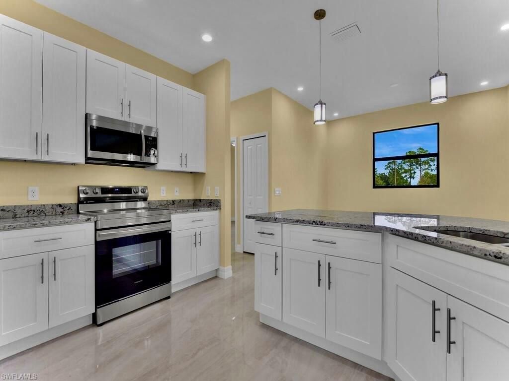 637 Cardinal St E, Lehigh Acres, FL 33974 Photo