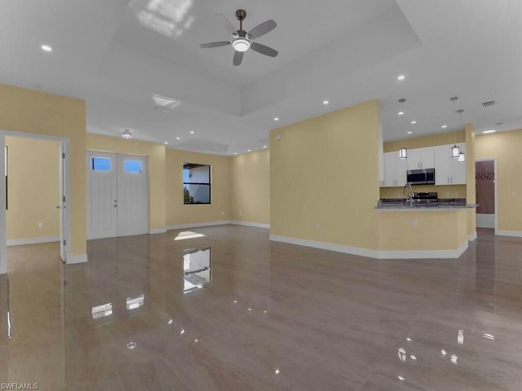 637 Cardinal St E, Lehigh Acres, FL 33974 Photo