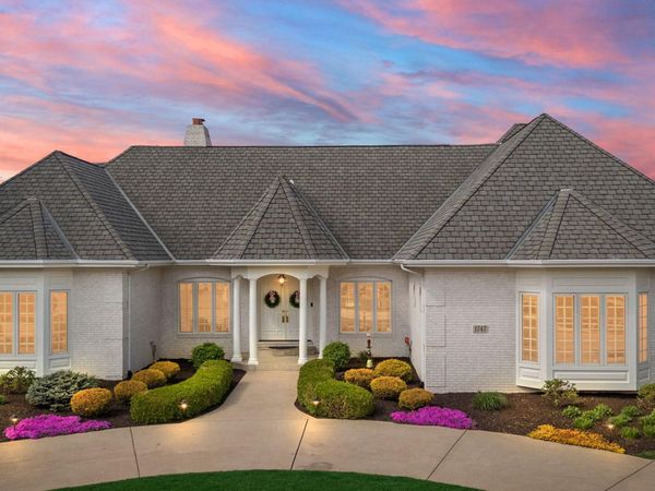 1747 Redwood Court , Munster, IN 46321