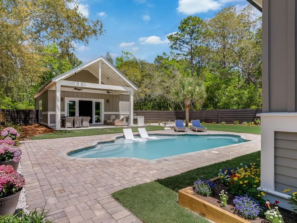 490 Red Barn Road, Freeport, FL 32439