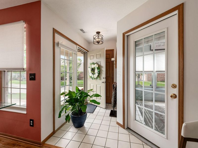 5334 Ruth Amy Avenue, Westerville, OH 43081 Photo 4