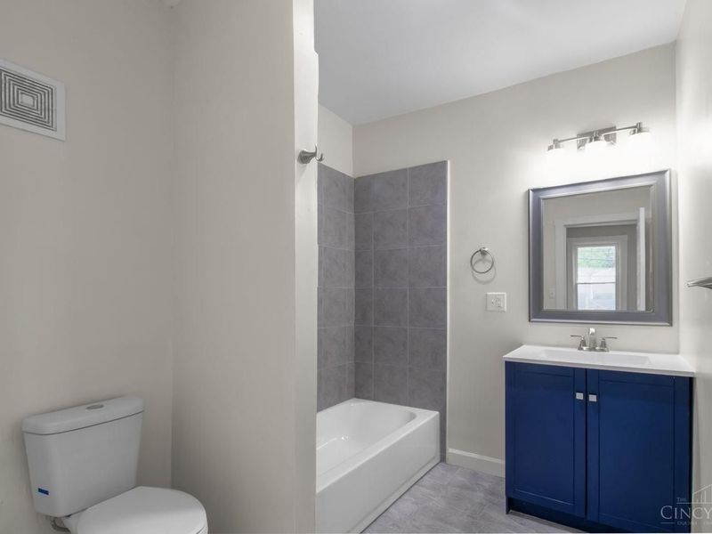4534 Kirby Avenue, Cincinnati, OH 45223 Photo 13