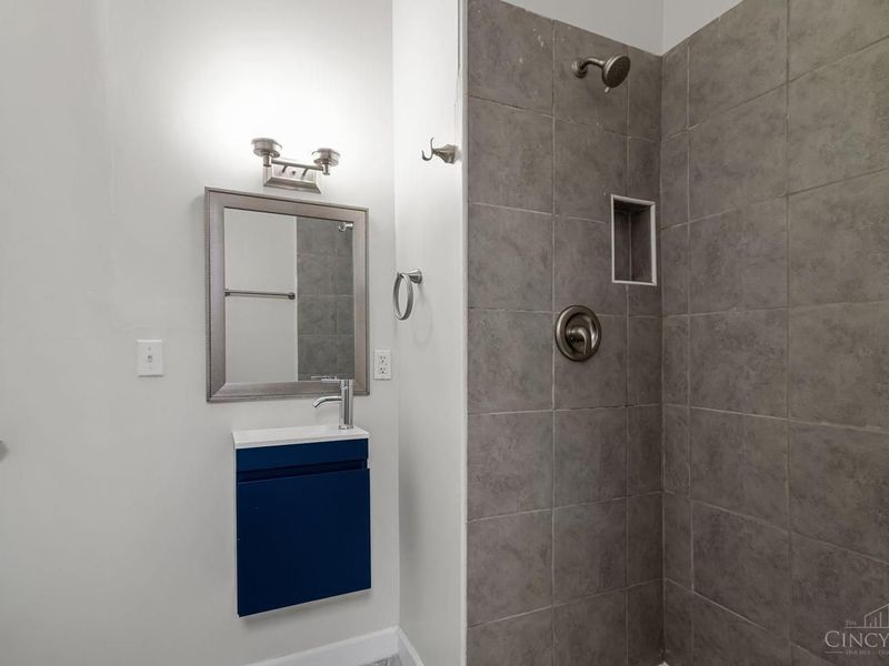 4534 Kirby Avenue, Cincinnati, OH 45223 Photo 22