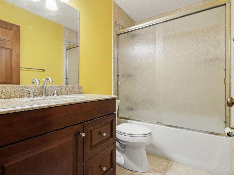 914 Cedarpark Drive, Delhi Twp, OH 45233 Photo 18