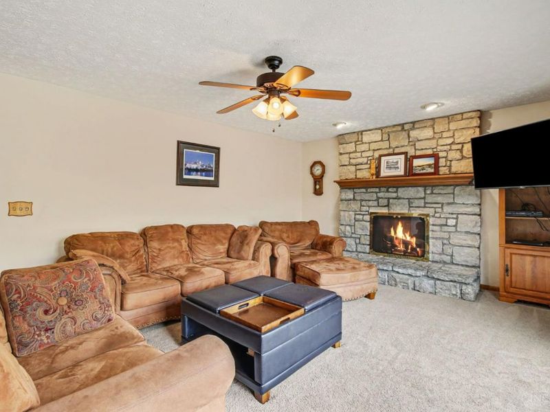 914 Cedarpark Drive, Delhi Twp, OH 45233 Photo 6