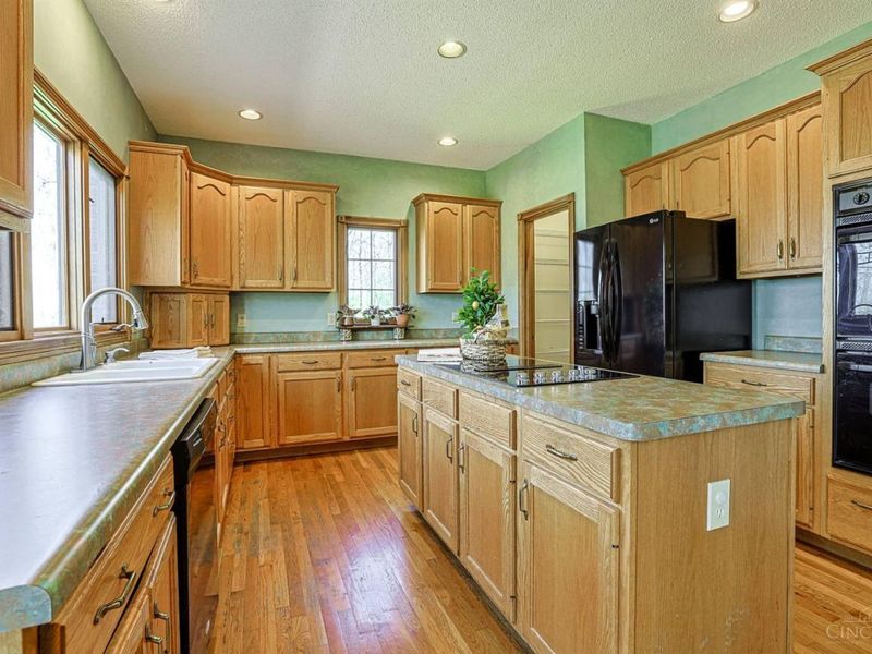 2776 London Ridge Trail, Hamilton, OH 45013 Photo 12