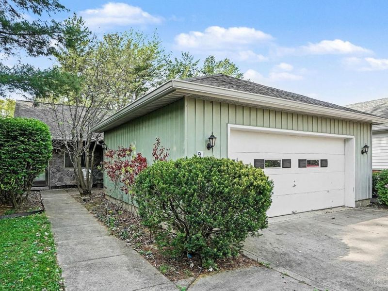 9048 Winton Road, Unit 6, Springfield Twp., OH 45231 Photo 1