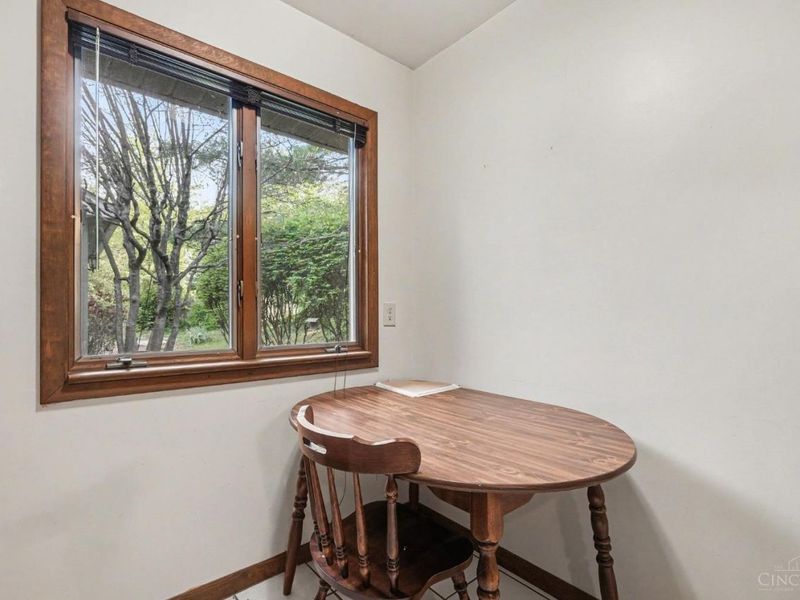 9048 Winton Road, Unit 6, Springfield Twp., OH 45231 Photo 10