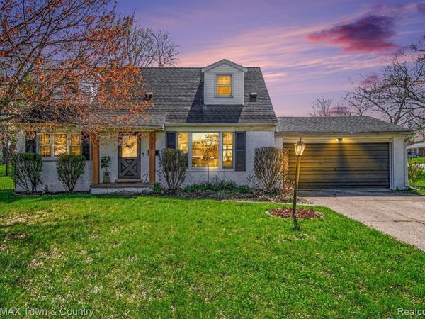 308 Old Bridge Road, Grand Blanc, MI 48439