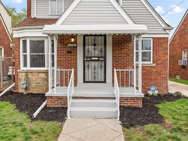 17548 Freeland Street, Detroit, MI 48235