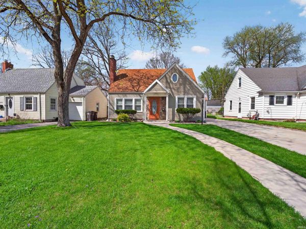 306 W Sherwood Terrace, Fort Wayne, IN 46807
