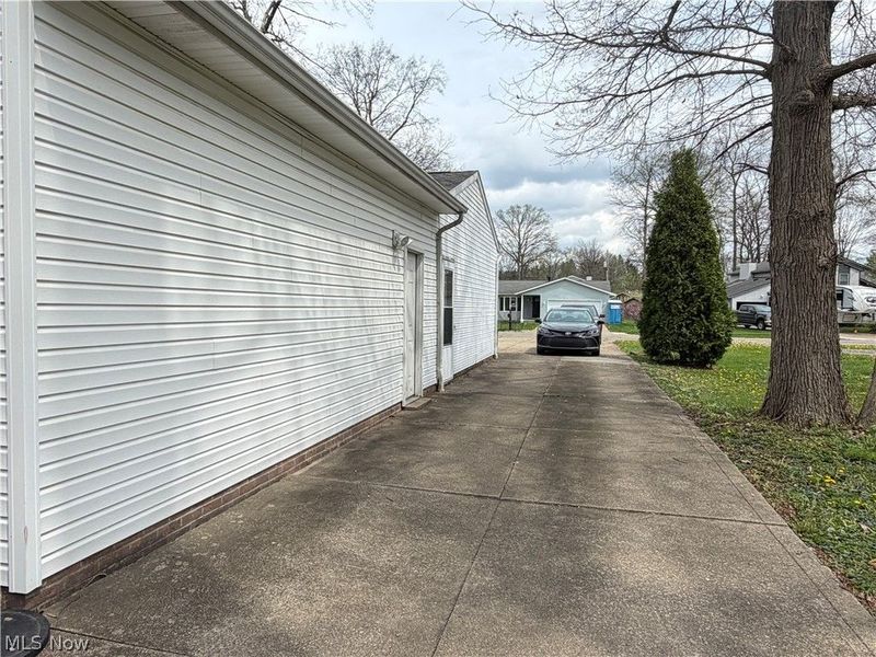 1157 Sturbridge Drive , Louisville, OH 44641 Photo 7