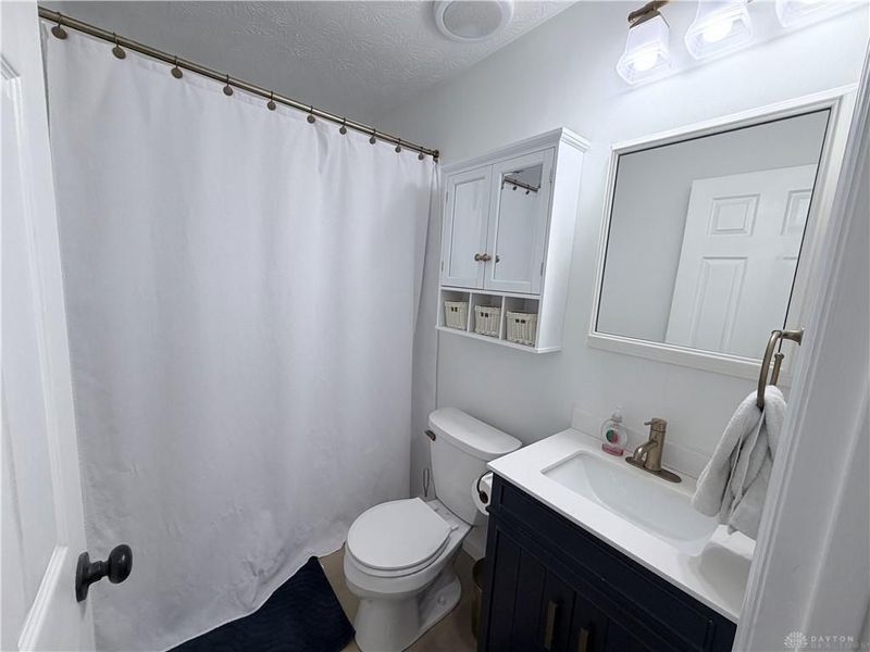 1077 Glen Kegley Drive, Xenia, OH 45385 Photo 11