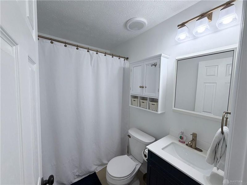 1077 Glen Kegley Drive, Xenia, OH 45385 Photo 14