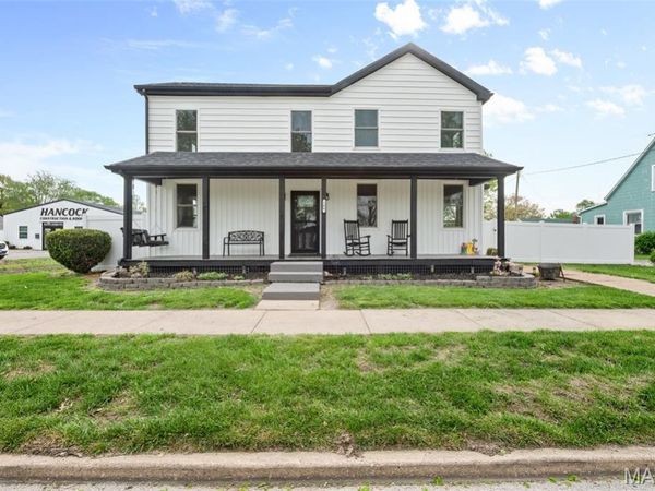 206 N DOUGLAS Street , St Jacob, IL 62281