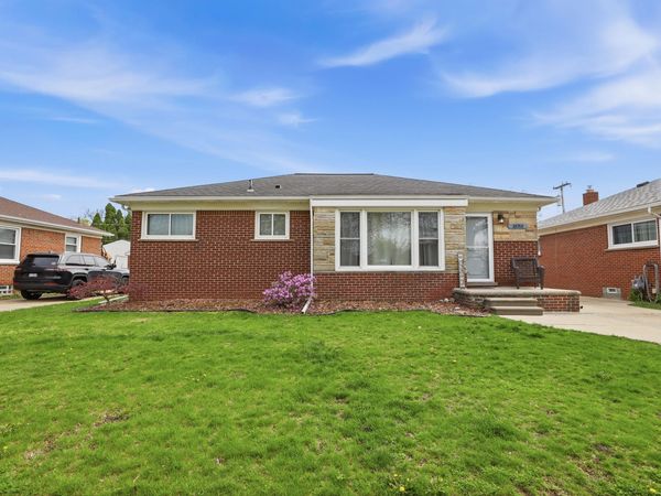 18765 Dale Avenue, Allen Park, MI 48101