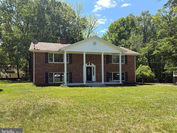 2711 MORAN DRIVE, WALDORF, MD 20601