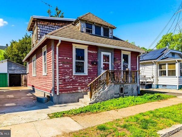 826 BERGEN STREET , GLOUCESTER CITY, NJ 08030