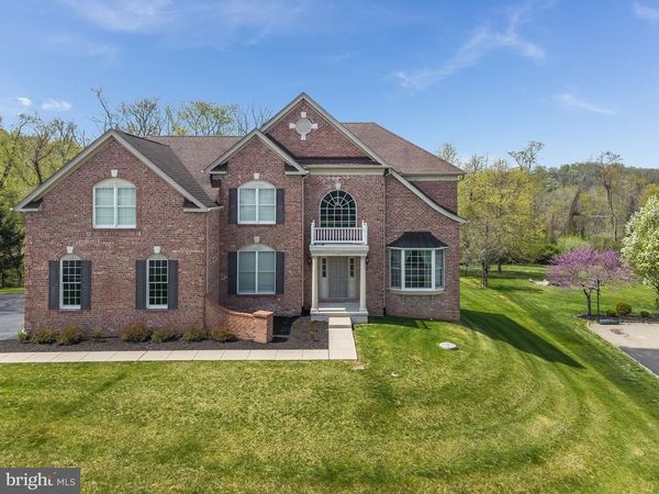 61 ALBERT DRIVE, CLINTON, NJ 08809