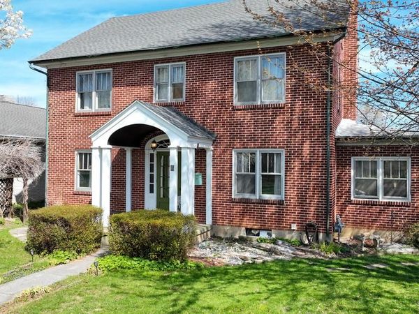 7 OAKLEIGH AVENUE, HARRISBURG, PA 17111