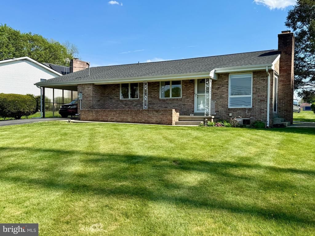 623 W MAIN STREET, HUMMELSTOWN, PA 17036