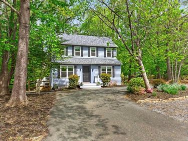 1 TARA CT , PALMYRA, VA 22963