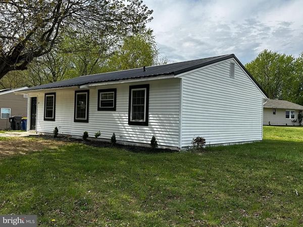 2 CONGRESS PLACE, DOVER, DE 19901