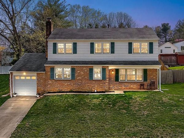 13 N WYNWYD DRIVE, NEWARK, DE 19711