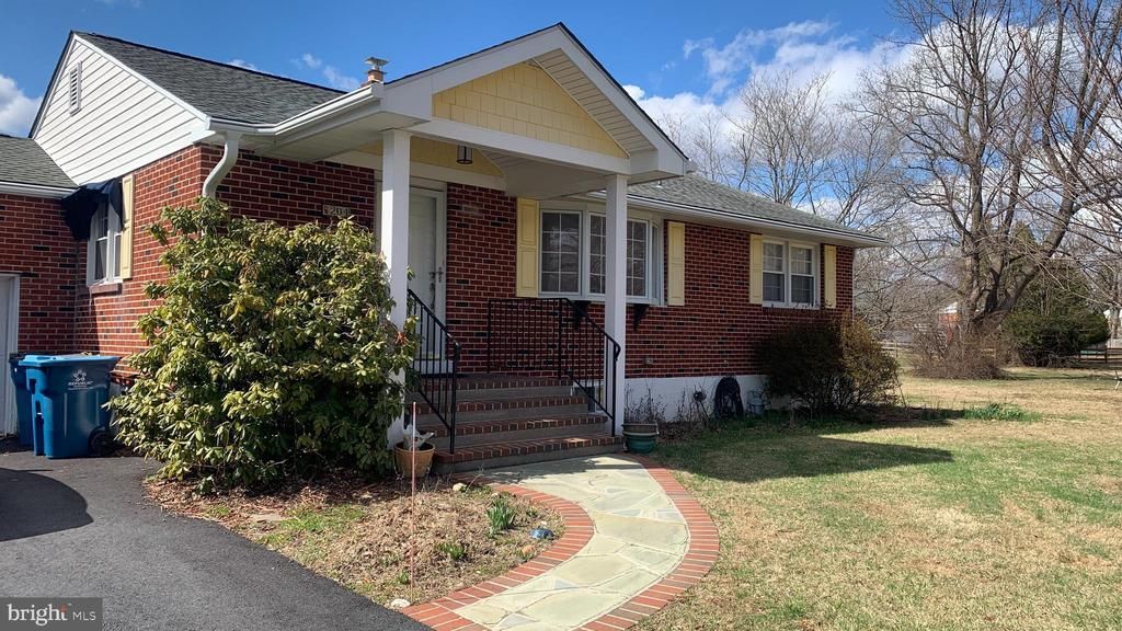 204 Admiral Drive , Wilmington, DE 19804 Main Photo