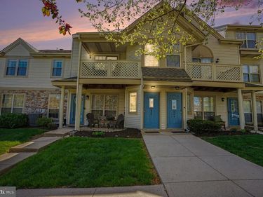 806 FOXMEADOW DRIVE, Unit CONDO 806, ROYERSFORD, PA 19468