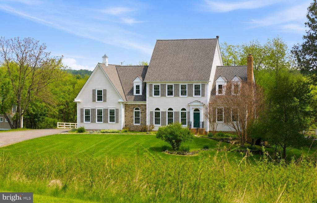 15018 CLOVER HILL ROAD, WATERFORD, VA 20197