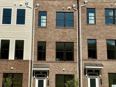 13801 CHRISSWIND AVENUE, WOODBRIDGE, VA 22191