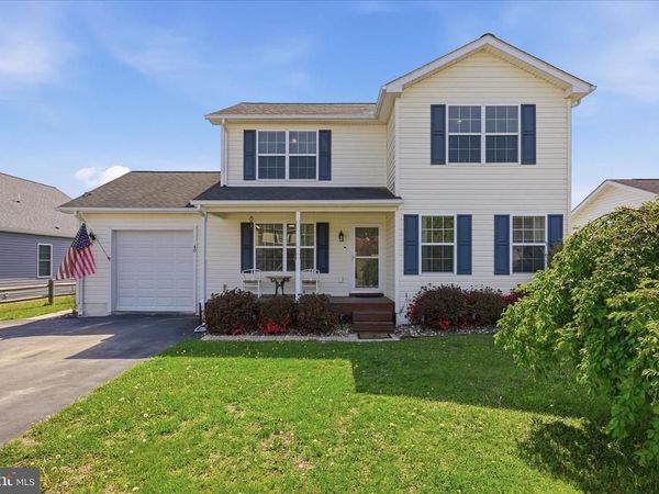 40 VILLAGE DRIVE, CAPON BRIDGE, WV 26711
