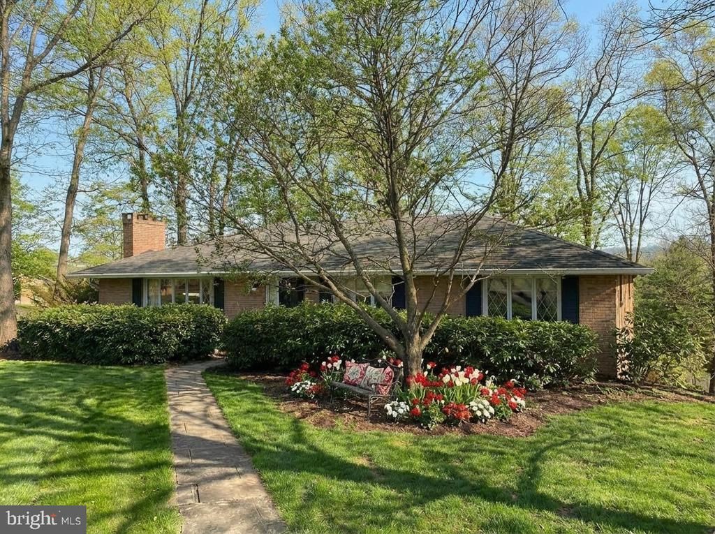 54 HAWTHORNE DRIVE , FROSTBURG, MD 21532