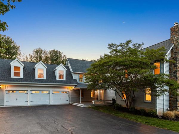 35571 SUFFOLK LANE , HILLSBORO, VA 20132