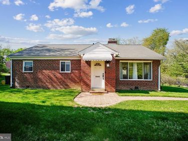 2328 JOHN MARSHALL DRIVE , ARLINGTON, VA 22205