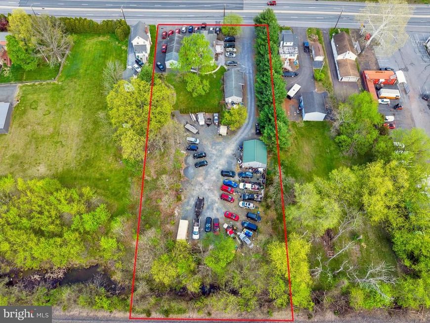 1538 E Ben Franklin Highway, Douglassville, PA 19518 Main Photo