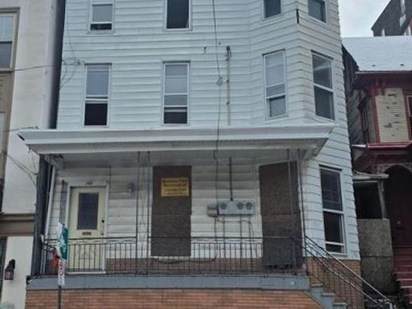 142 E LINCOLN STREET , SHAMOKIN, PA 17872