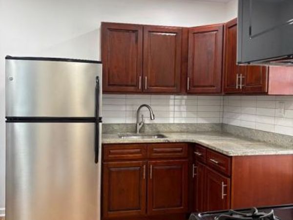 PHILADELPHIA, PA 19143