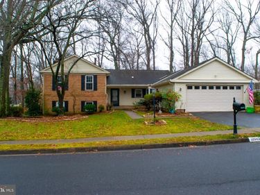 12043 STONEFORD DRIVE, WOODBRIDGE, VA 22192