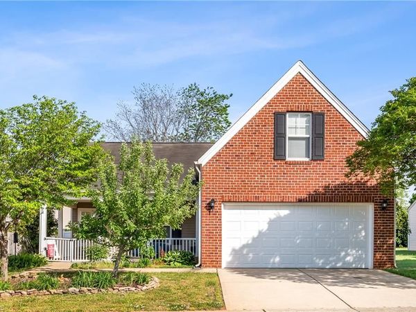 509 Collington Drive , Mebane, NC 27302