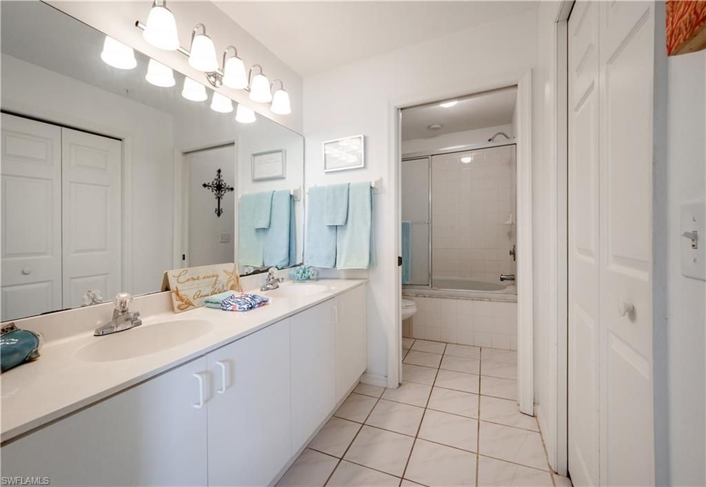 367 Dover Pl , Unit 1002, Naples, FL 34104 Photo