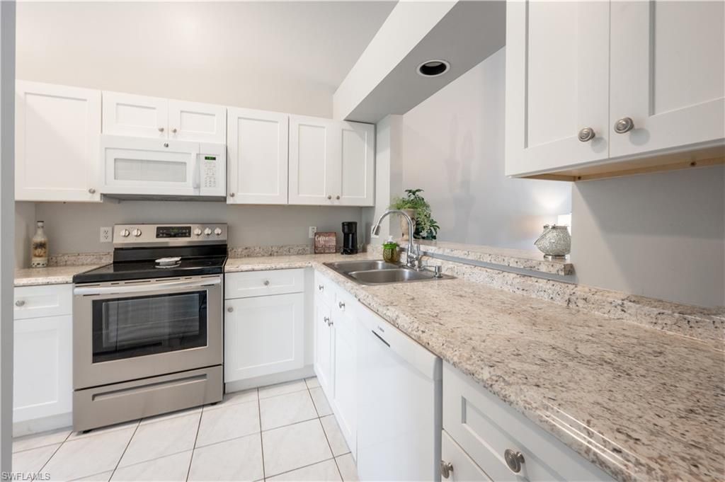 367 Dover Pl , Unit 1002, Naples, FL 34104 Photo