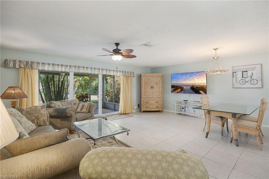 385 Palm Dr , Unit 1732, Naples, FL 34112 Photo