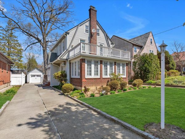 166-15 33rd Avenue , Flushing, NY 11358