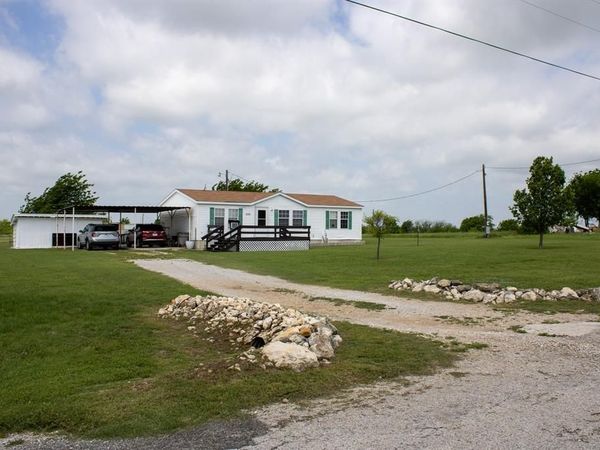 226 Happy Trail Court , Rhome, TX 76078