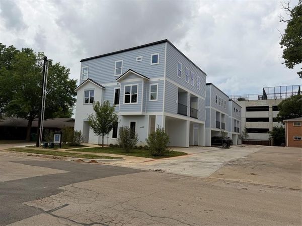 341 Bryan Street , Unit 1101, Denton, TX 76201